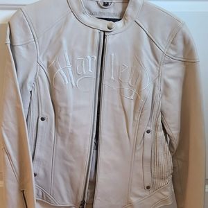 HARLEY DAVIDSON WOMENS MED. LEATHER JACKET